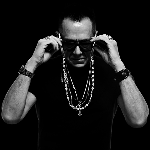 Joe T Vannelli